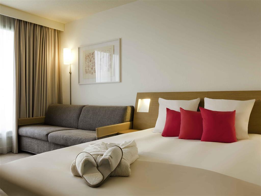 Novotel Saint-Quentin En Yvelines Magny-les-Hameaux Exterior foto